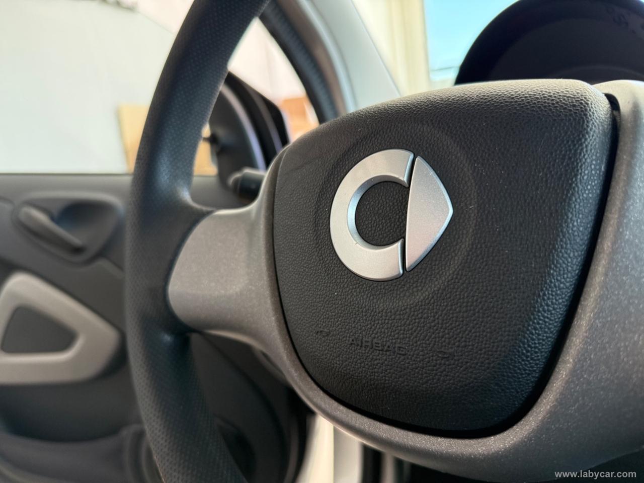 SMART fortwo 1000 52 kW MHD coupé pure