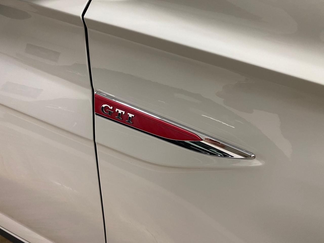 VOLKSWAGEN POLO TSI GTI 200CV TETTO APRIBILE