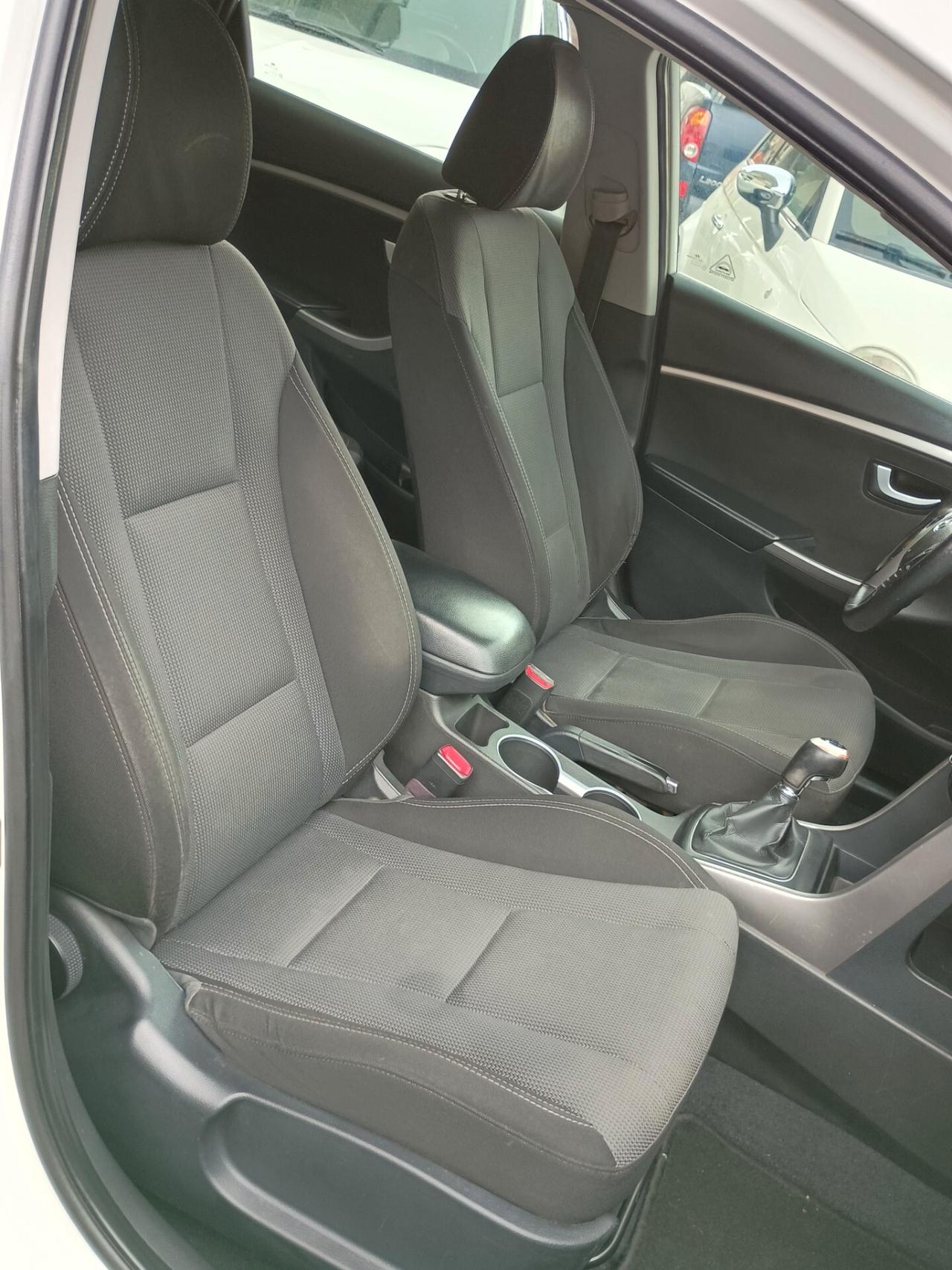Hyundai i30 Wagon 1.6 CRDi Classic