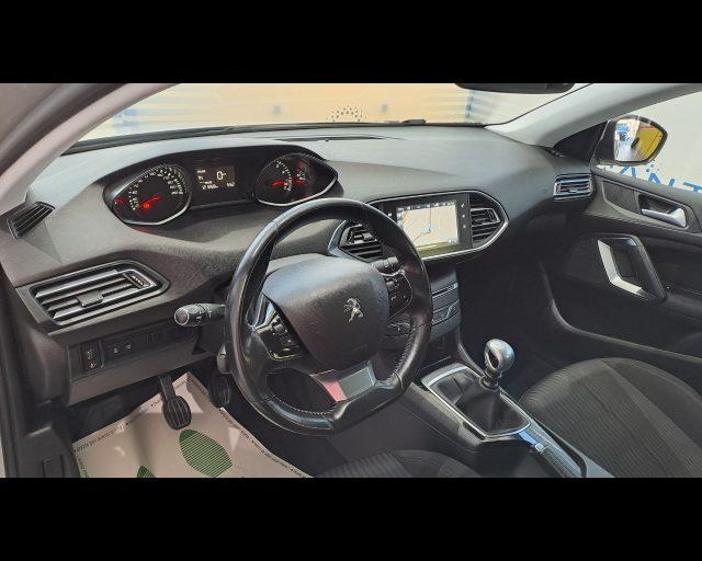 PEUGEOT 308 5p 1.2 puretech Allure s&s 130cv