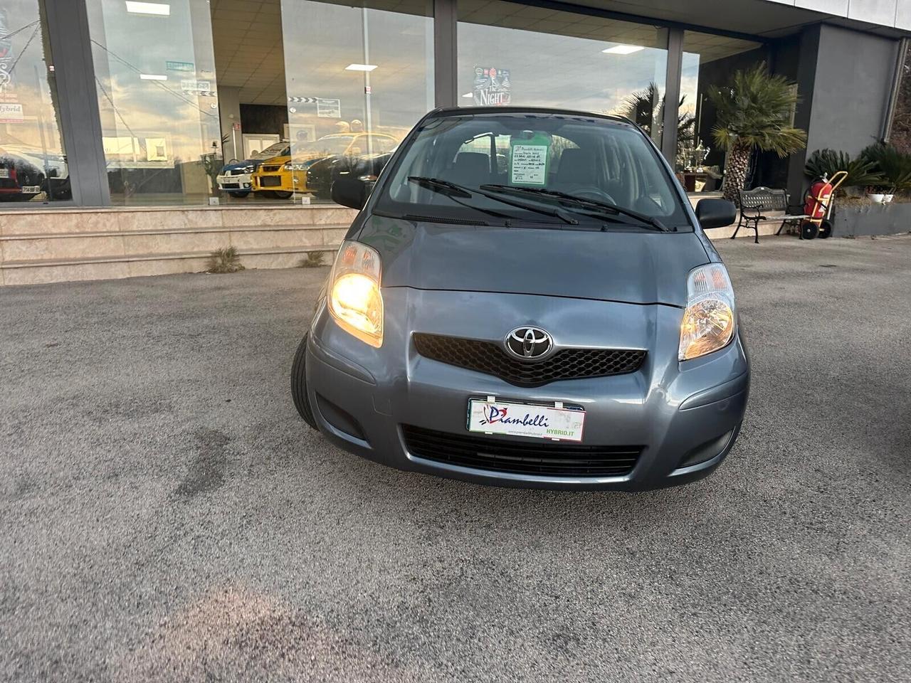 Toyota Yaris 1.3 BENZ 5 porte Sol