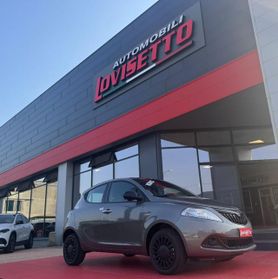 LANCIA Ypsilon 1.0 FireFly 5 porte S&S Hybrid Silver