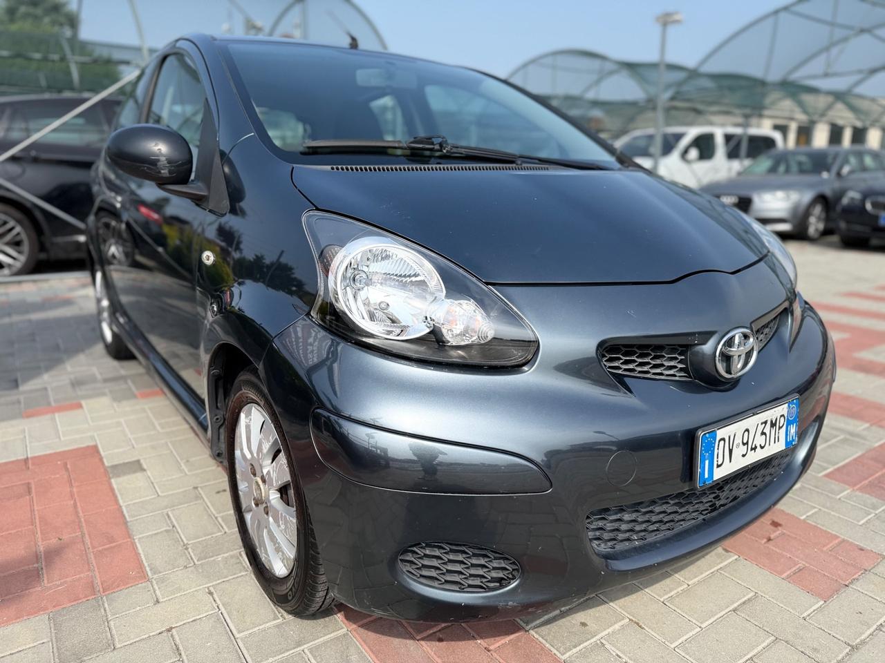 Toyota Aygo 1.0 12V VVT-i 5 porte NEOPATENTATI