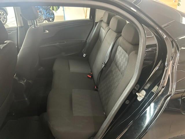 Citroen C-Elysee BlueHDi 100 Shine