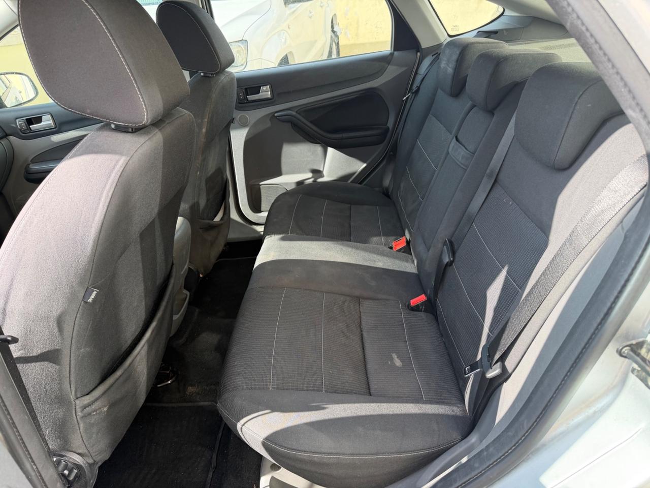 Ford Focus 1.6 diesel 2009 5 porte berlina