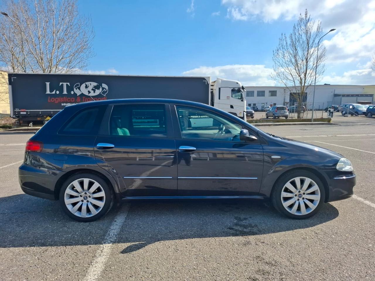 Fiat Croma 1.9 Multijet 1.9 mjet SOLO 107.000 KM