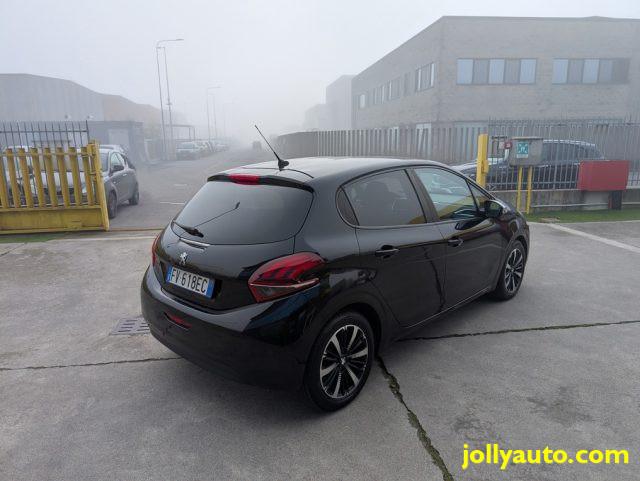 PEUGEOT 208 BlueHDi 100 S&S 5P Signature