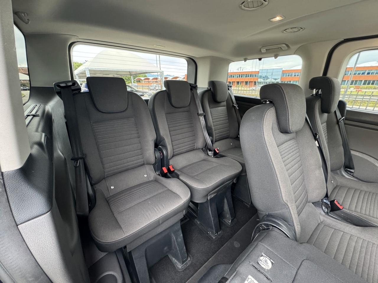 Ford Tourneo Custom Titanium 2.0 TDCi 130CV 8posti