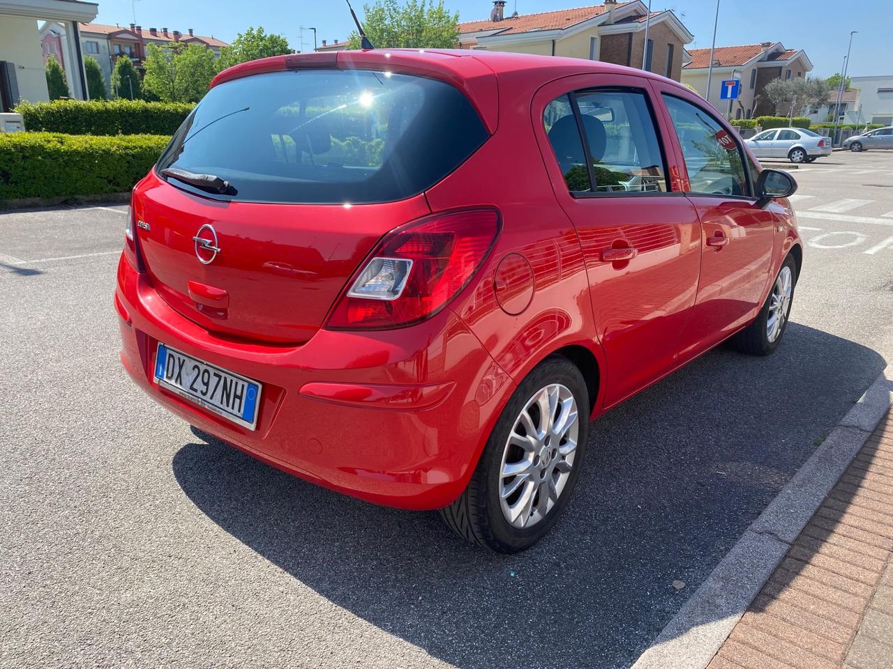 Opel Corsa 1.2 80CV 5 porte GPL-TECH Enjoy