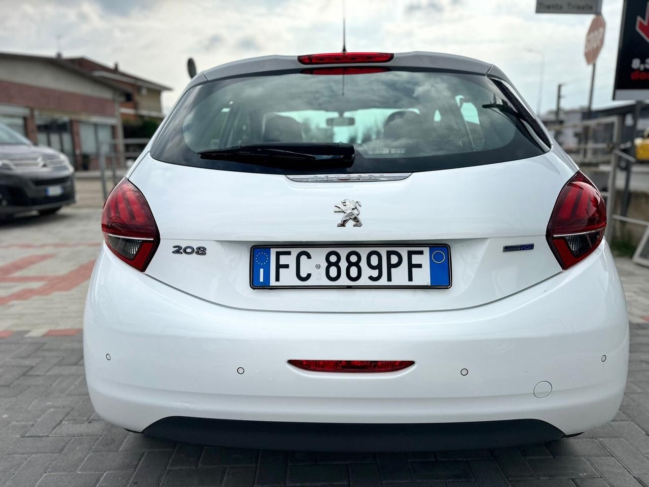 Peugeot 208 1.6d 75CV OK NEOPATENTATI