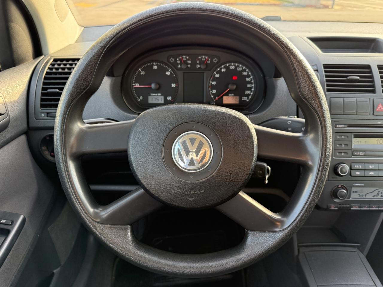 Volkswagen Polo 1.4/69CV TDI 5p. Sportline NEOPATENTI