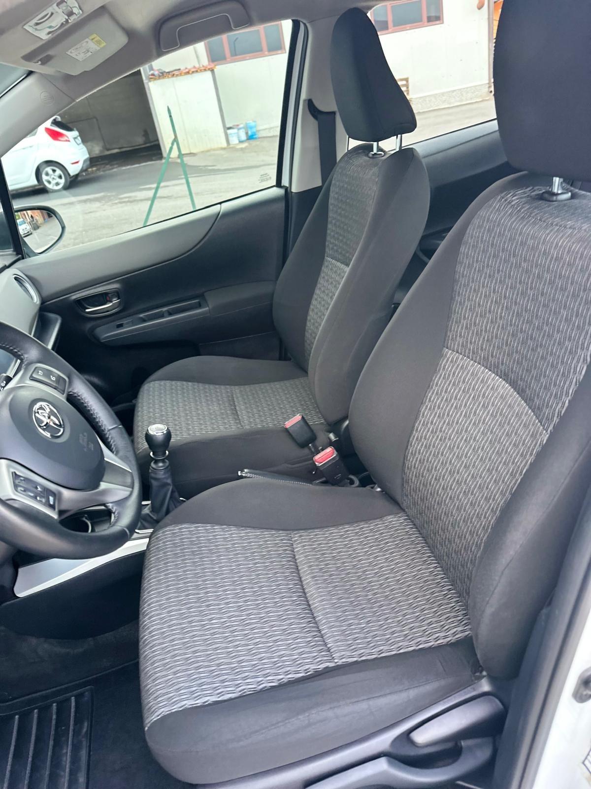 Toyota Yaris 1.4 D-4D 5 porte Lounge