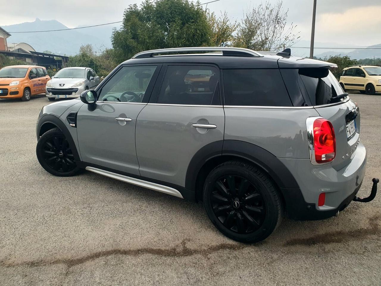 Mini Cooper Countryman 1.5 One D Business Automatica