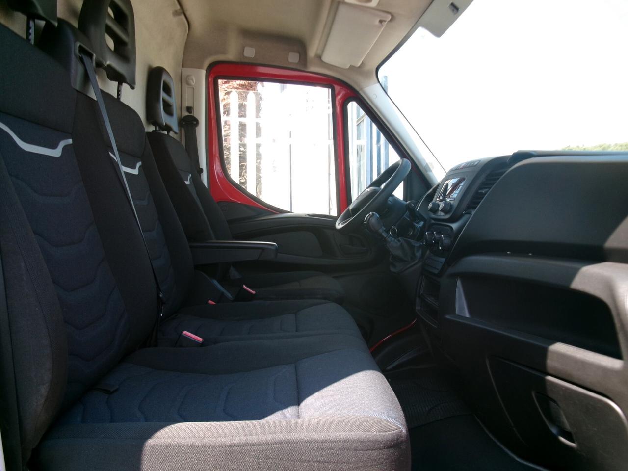 Iveco Daily 35S14 2.3 140CV E6 P.3520 H2 FURGONE *PERFETTO*