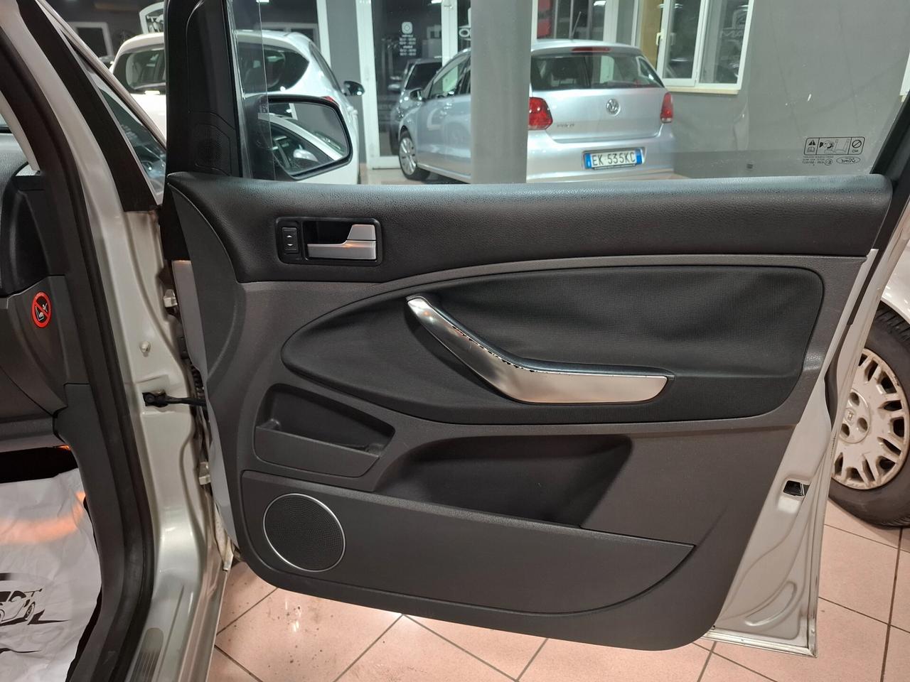 Ford C-Max 1.6 TDCi Titanium NEOPATENTATO