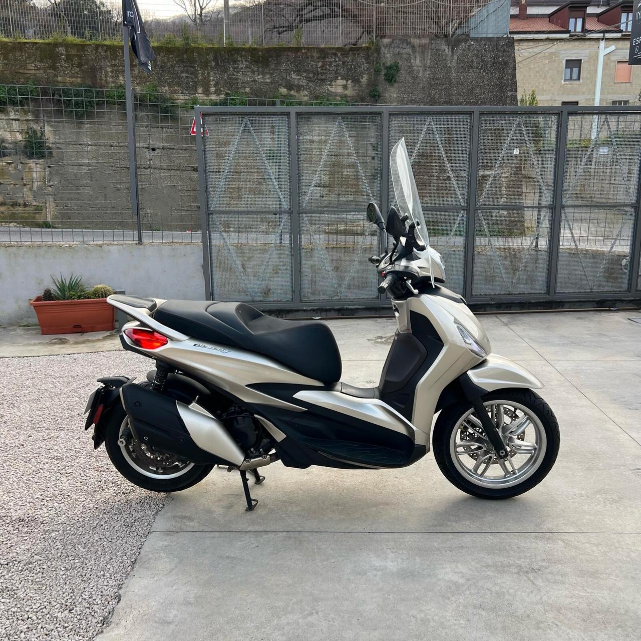 Piaggio Beverly 400 HPE