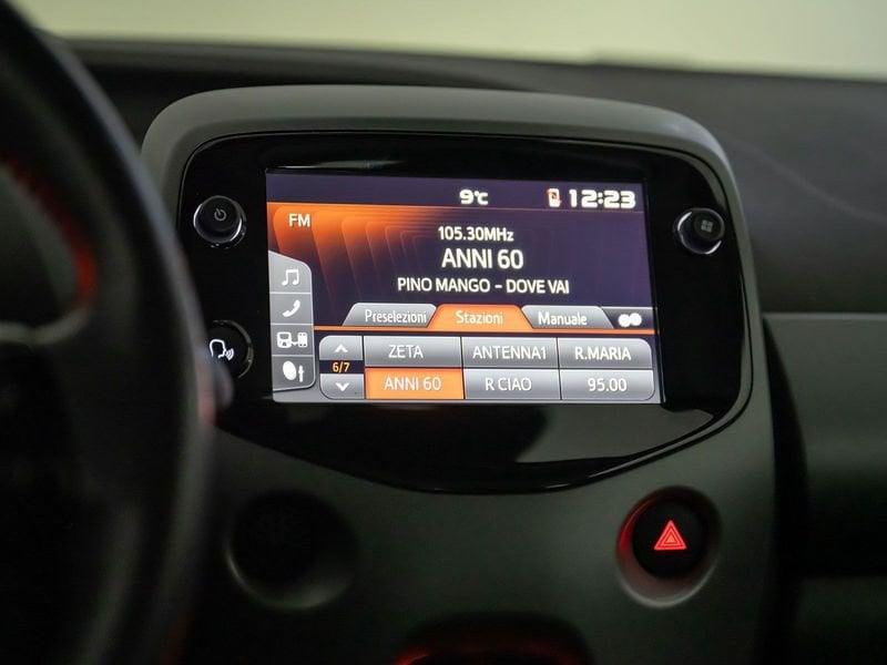 Toyota Aygo Connect 1.0 VVT-i 72 CV 5 porte x-play