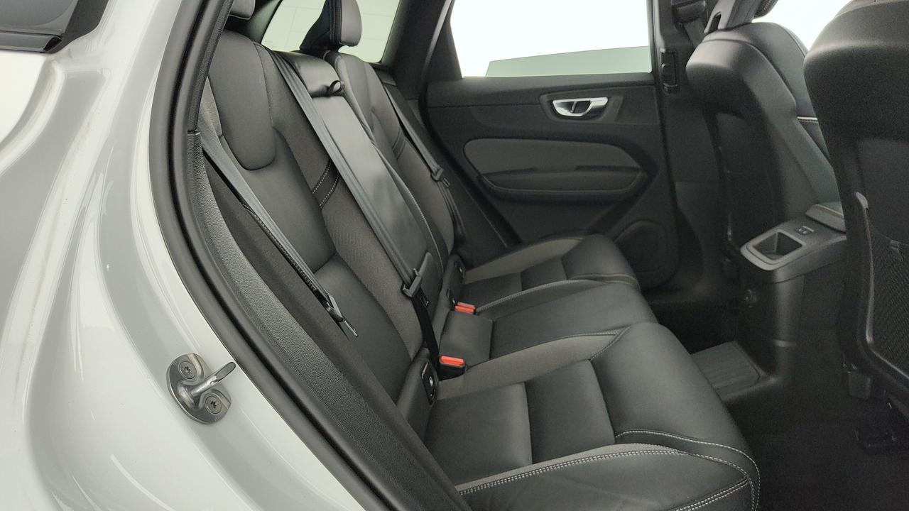 VOLVO XC60 2.0 t6 phev Plus Dark awd auto