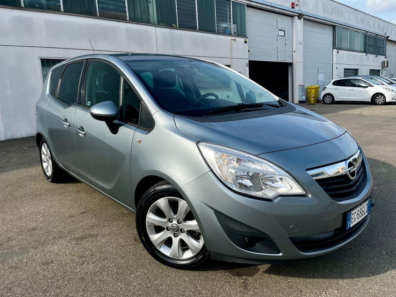 Opel Meriva 1.4benzina 2011 152.000km perfetta