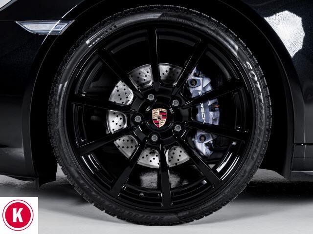 Porsche 911 3.0 Carrera 4 Coupé