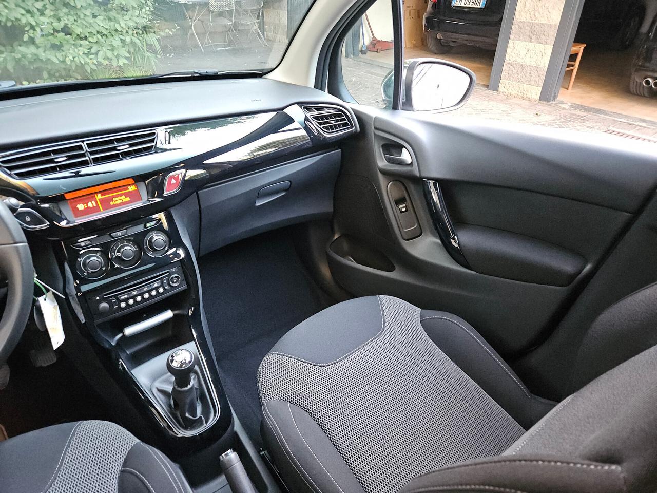 Citroen C3 VTI Exclusive - 1.2 Benzina - 82 CV - Euro 5B - NEOPATENTATI