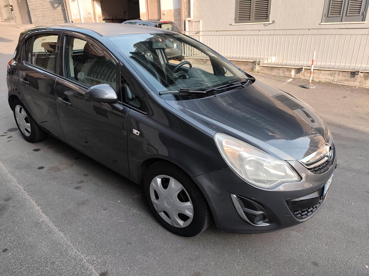 Opel Corsa 1.2 85CV 5 porte 2013