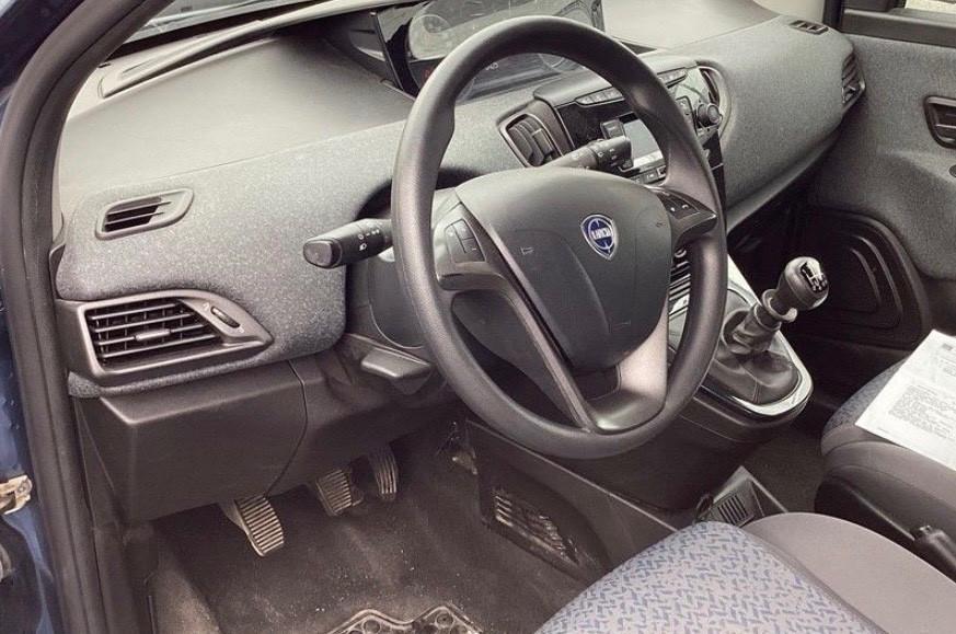 Lancia Ypsilon Silver Plus Hybrid 1.0 FireFly 70cv “IN ARRIVO”