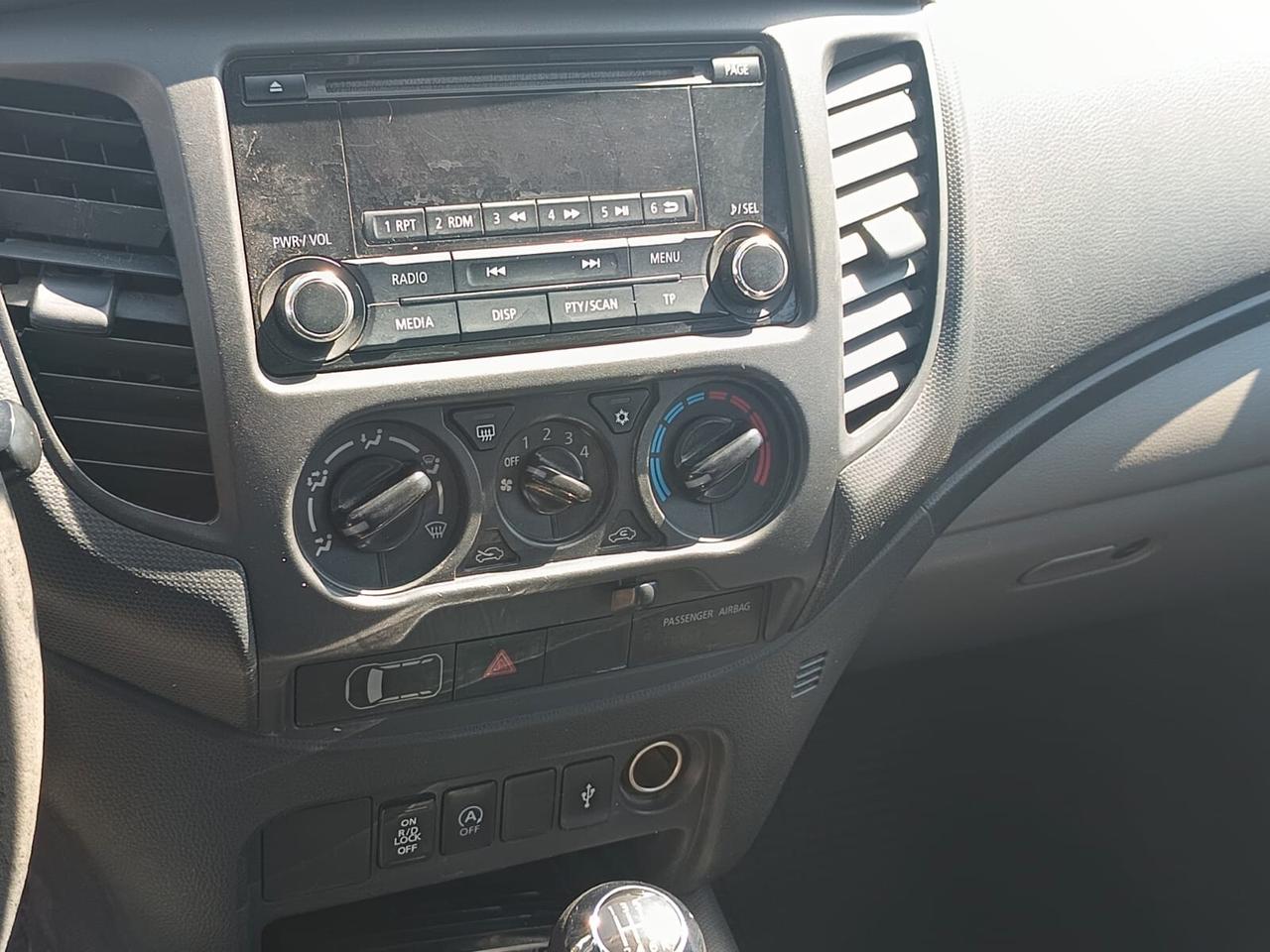 Mitsubishi L200 2017 - 2.4D 4X4 Lb automobili