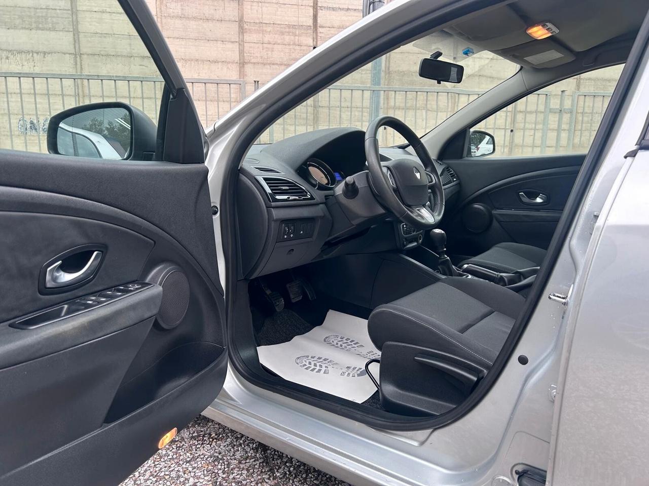 Renault Megane Mégane 1.5 dCi 110CV EDC Attractive