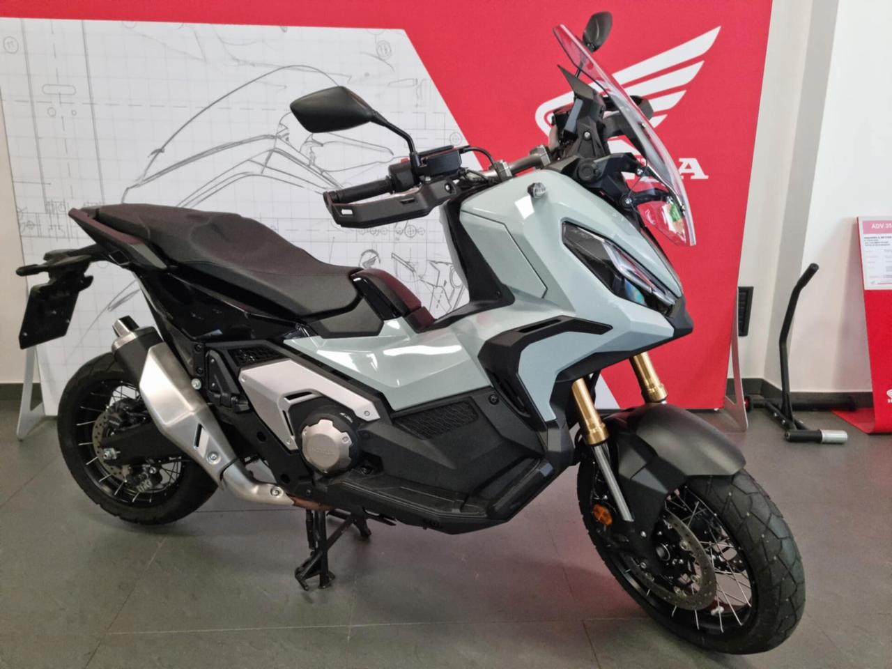 HONDA X-ADV 750 - 2024- 9259 KM