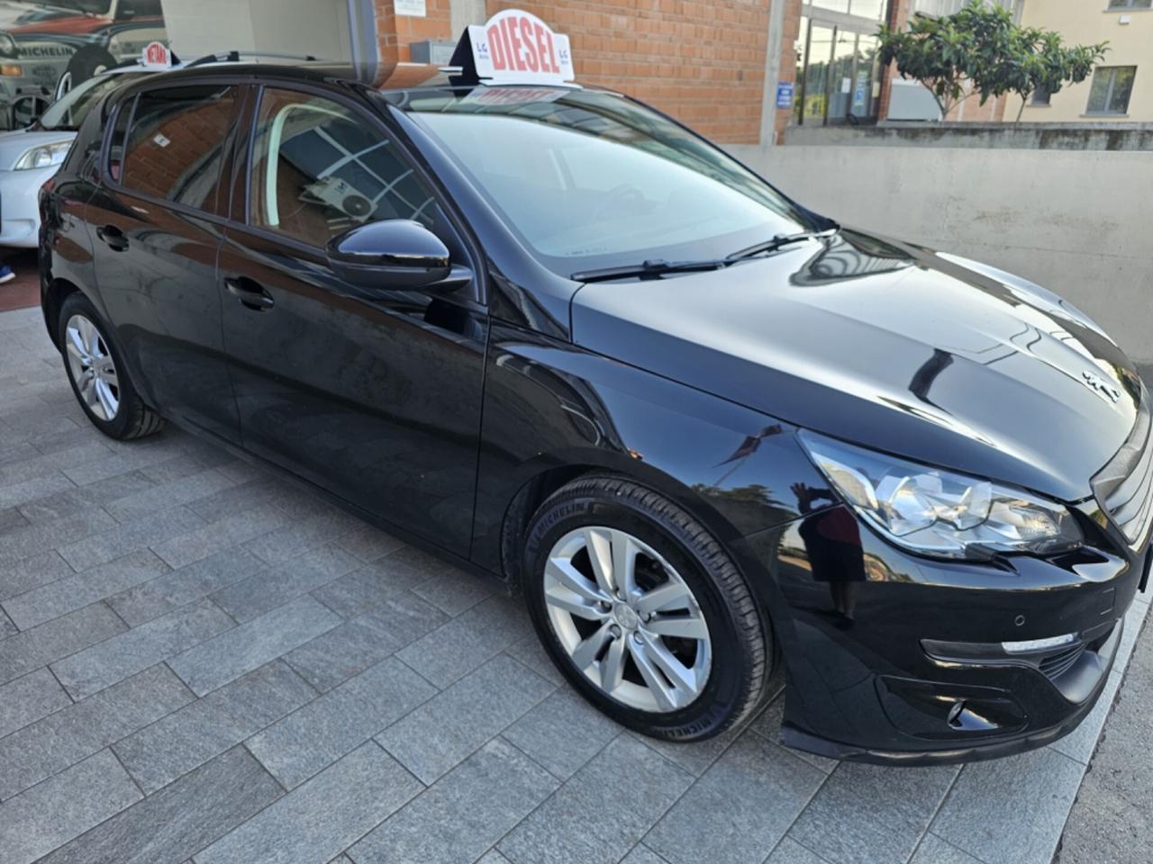 Peugeot 308 1.6 HDi 92 CV Access