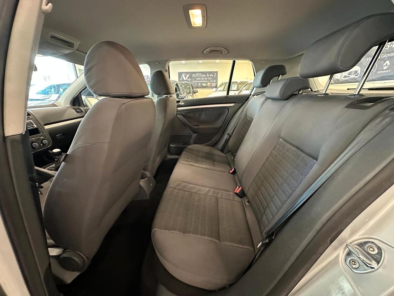 Volkswagen Golf 5 1.6 Comfortline