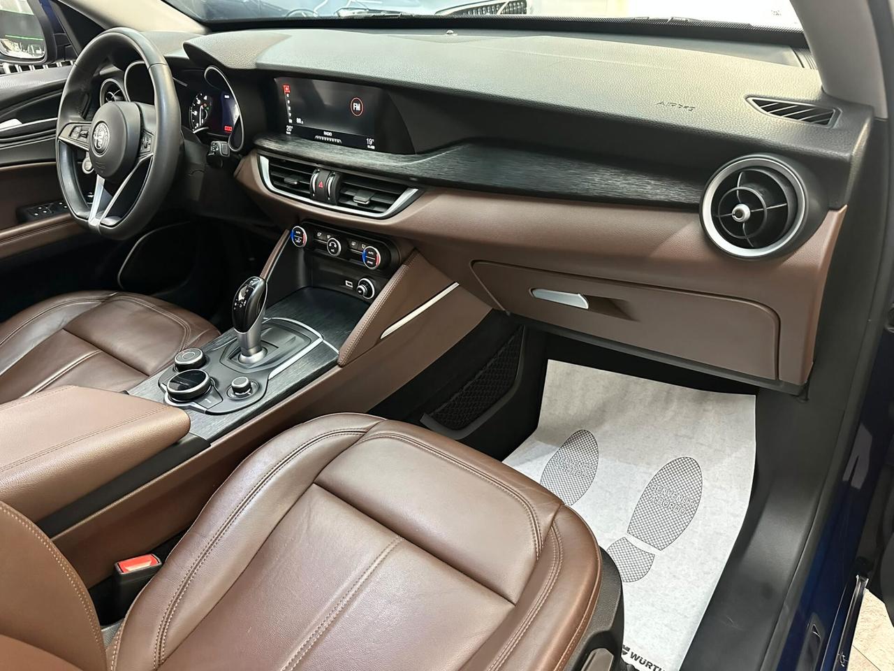 Alfa Romeo Stelvio 2.2 Turbodiesel 190 CV AT8 Q4 Executive