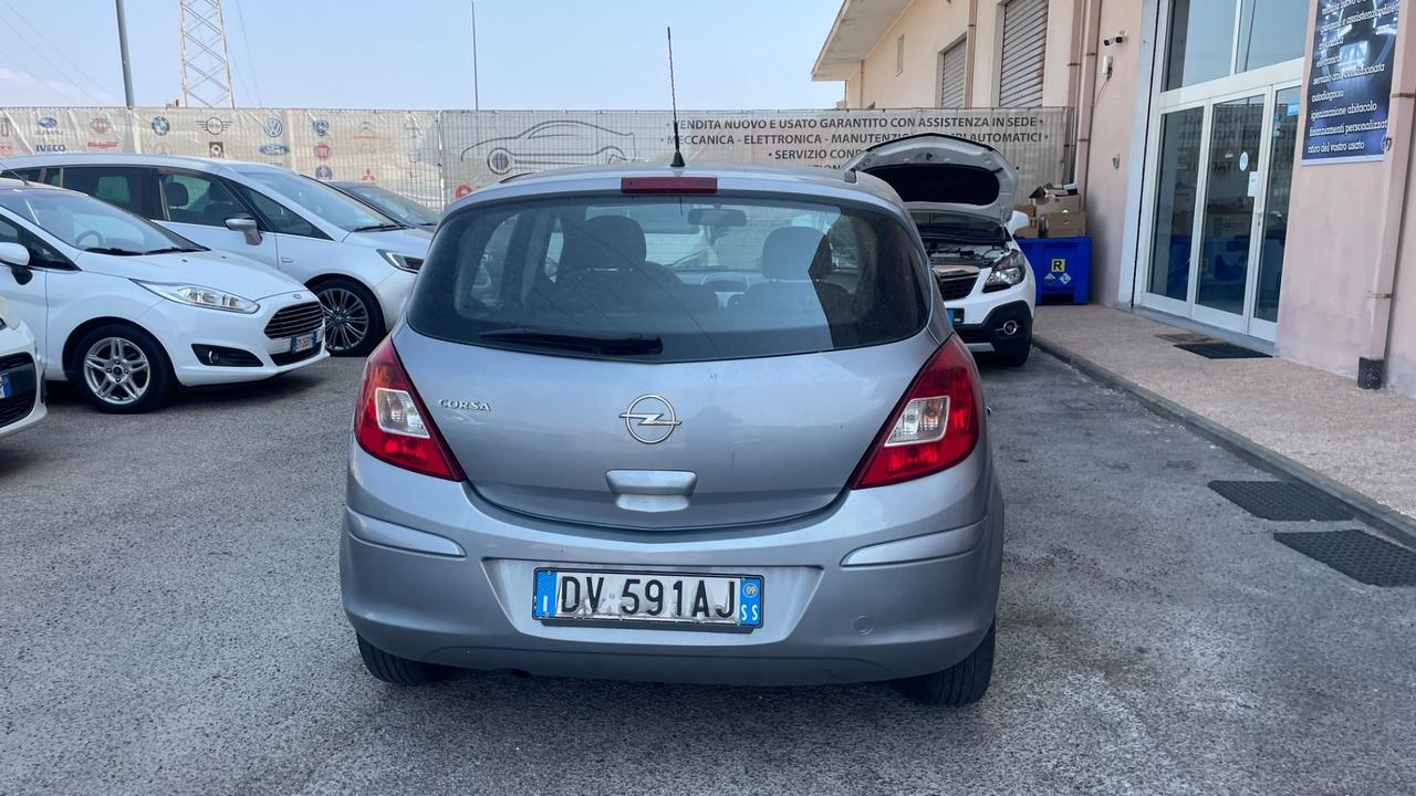 Opel Corsa 1.2 5 porte Enjoy benzina e gas