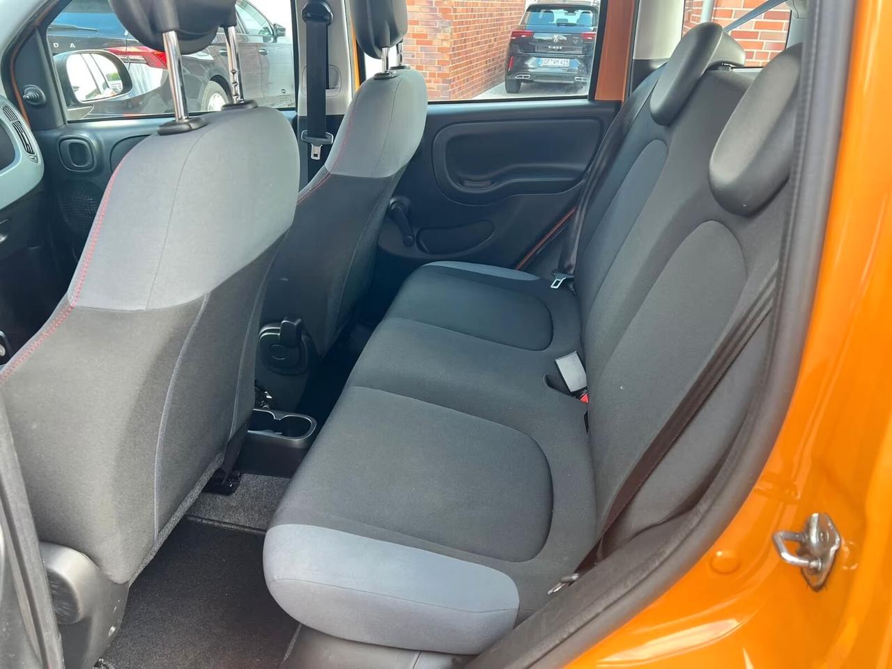 Fiat Panda 1.2 Lounge VARI COLORI