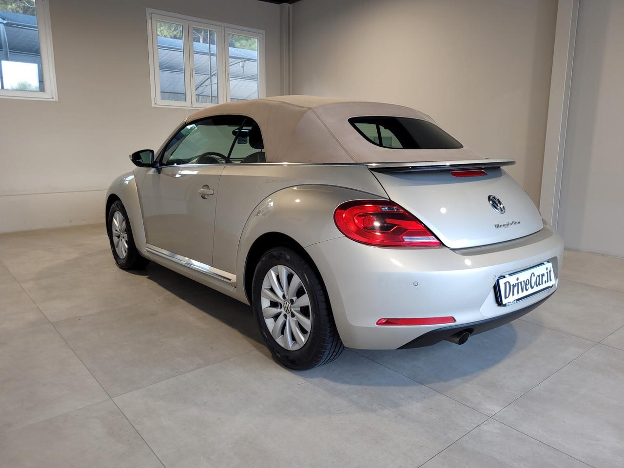 Volkswagen Maggiolino CABRIO 2.0 tdi CRUISE CARPLAY SENS. ANT+POST C.16"