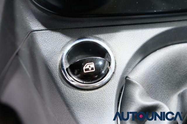 FIAT 500 1.2 LOUNGE NEOPATENTATI TETTO PANORAMA