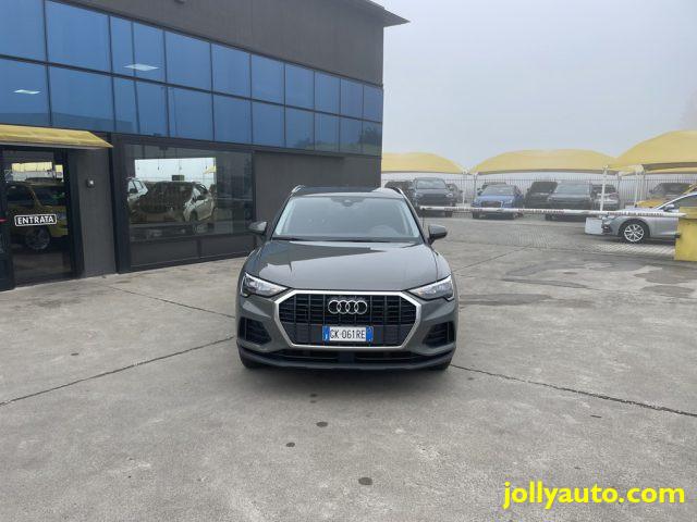 AUDI Q3 45 TFSI e S tronic Business