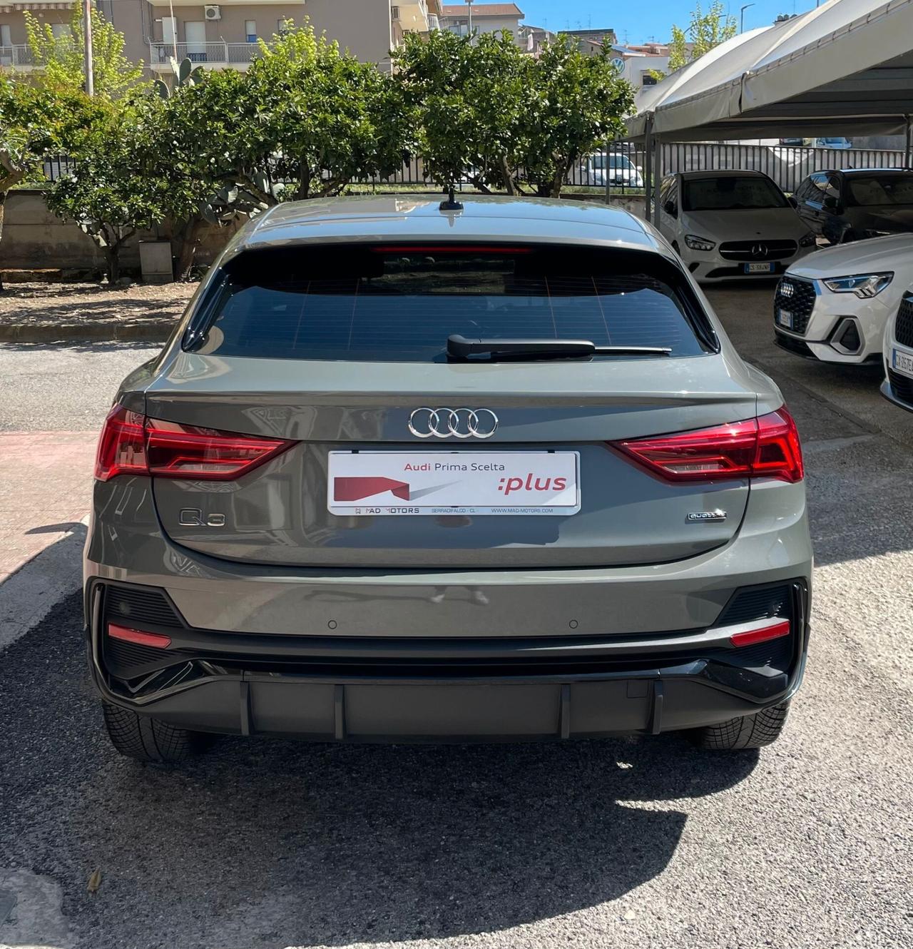 Audi Q3 35 TDI quattro S-line edition Gancio