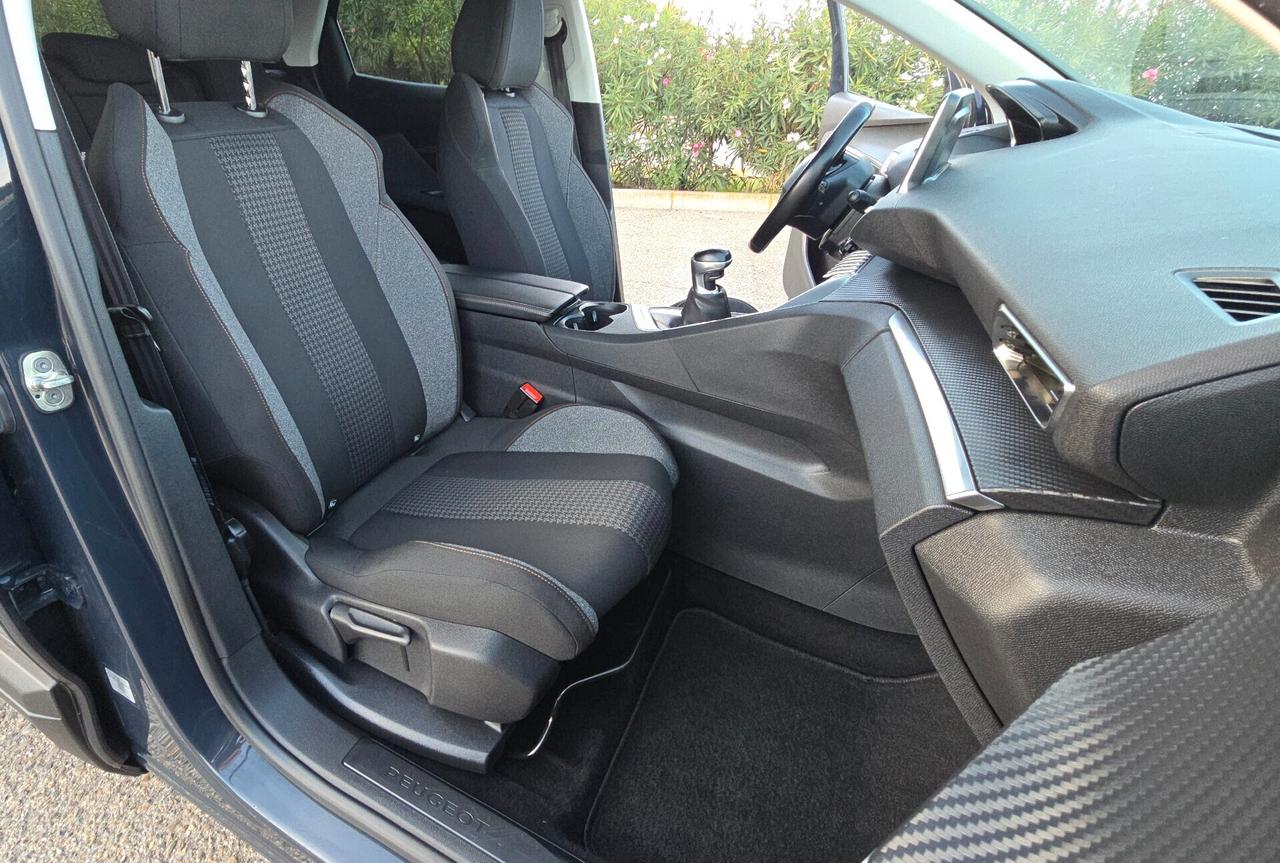 Peugeot 3008 BlueHDi 130 S&S Business