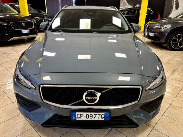 VOLVO V60 B4 (d) automatico Core UNIPRO - KM CERTIFICATI