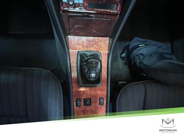 Mercedes-Benz E 200 Classe E 200