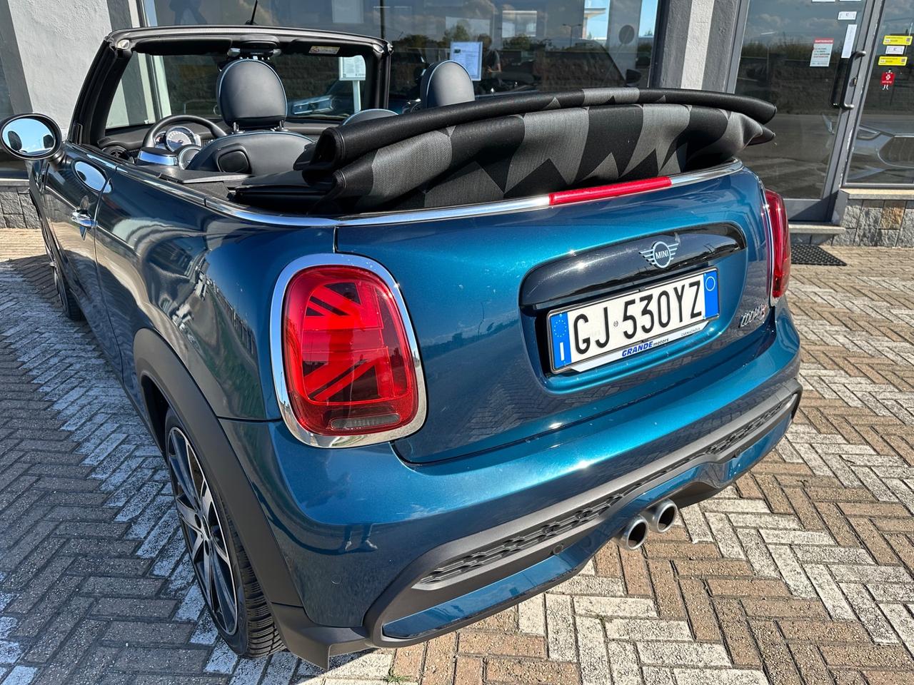 Mini Cabrio F57 2.0 Sidewalk auto Edizione Limitata *NO VINCOLI*