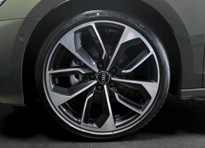 Audi A3 Sedan 35 TFSI S tronic line edition