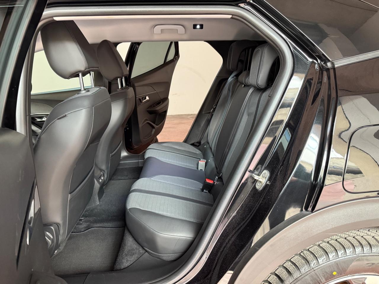 Peugeot 2008 BlueHDi 130 S&S EAT8 Allure Pack