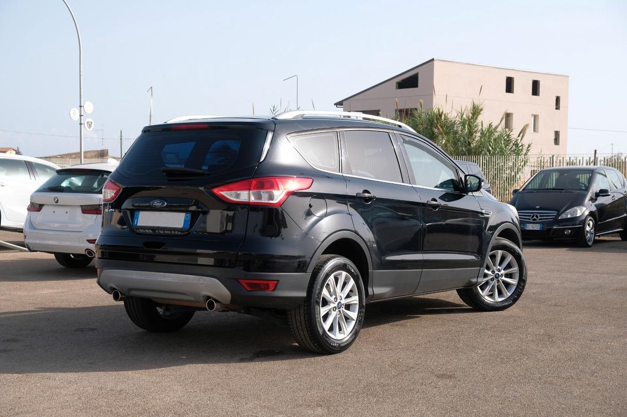 Ford Kuga 2.0 TDCI 150 CV S&S 4WD Titanium