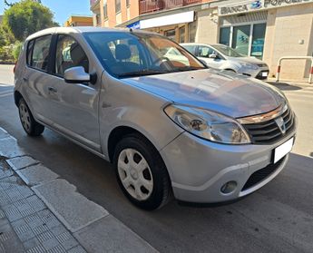 Dacia Sandero 1.2 75 cv