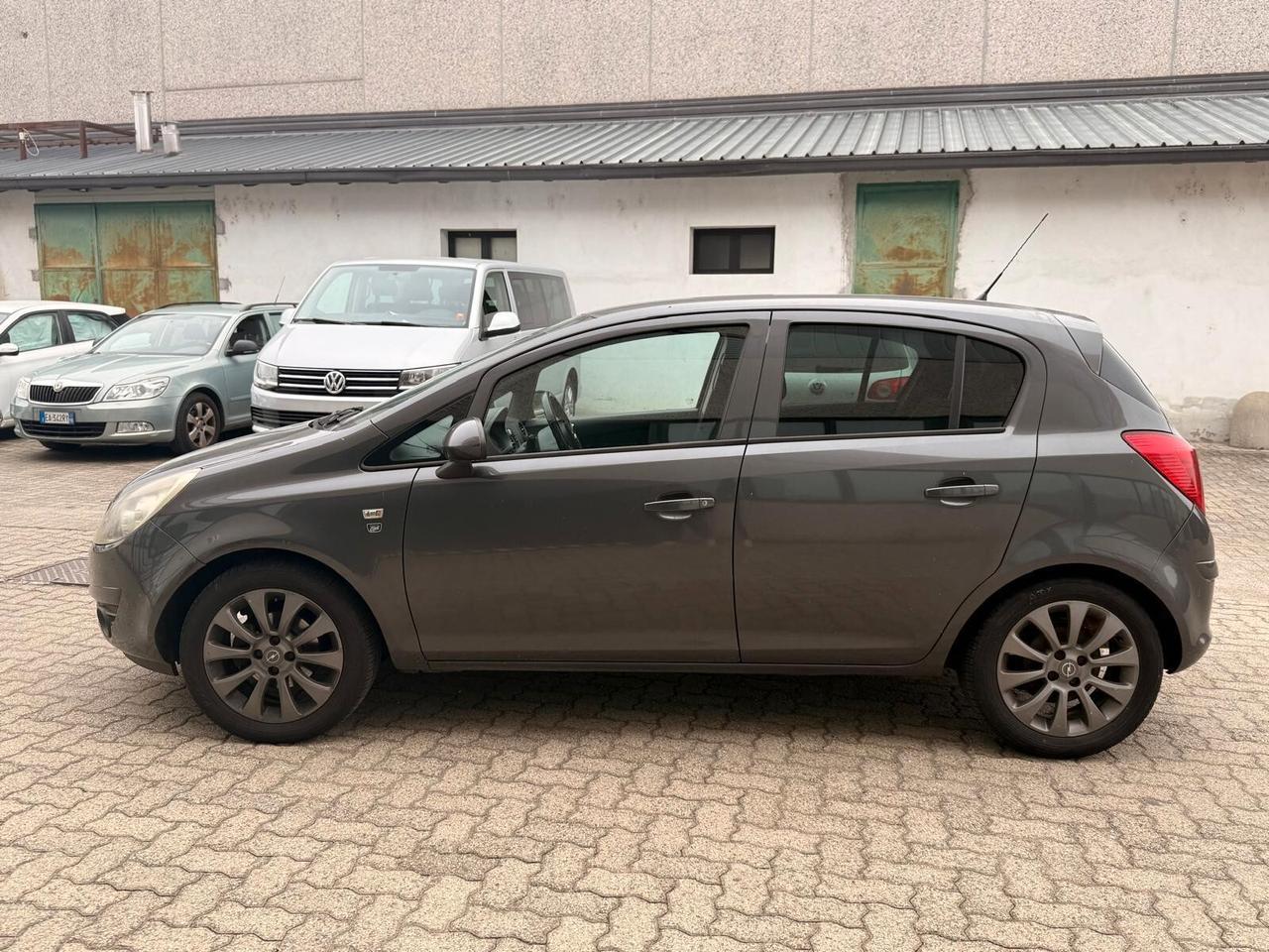 Opel Corsa 1.2 80CV 5 porte GPL-TECH Edition