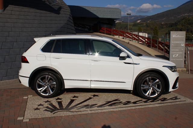 VOLKSWAGEN Tiguan 2.0TDI DSG 4MOTION R-Line IQLED-KAMERA