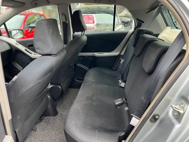 TOYOTA Yaris 1.0 5 porte Sol